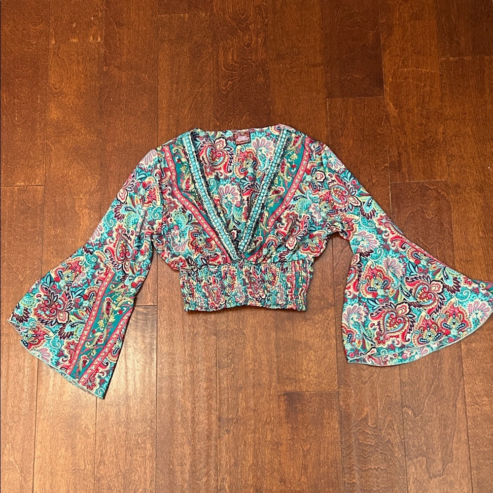 Boho Fashion Bell Sleeve Crop Blouse, 100% Silk in a Colorful Print, Size XS